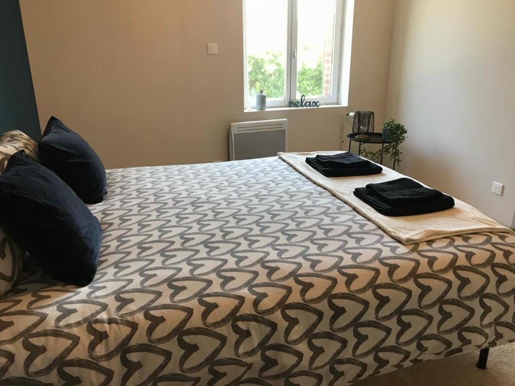 PAUSE NATURE Chambre spacieuse avec salle de bain privative et entrée indépendante Sorbais Extérieur photo